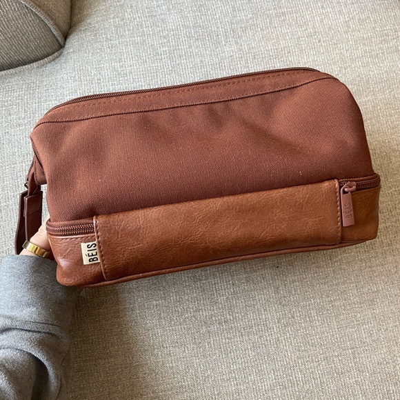BEIS Handbags - Beis Dopp Kit - Maple